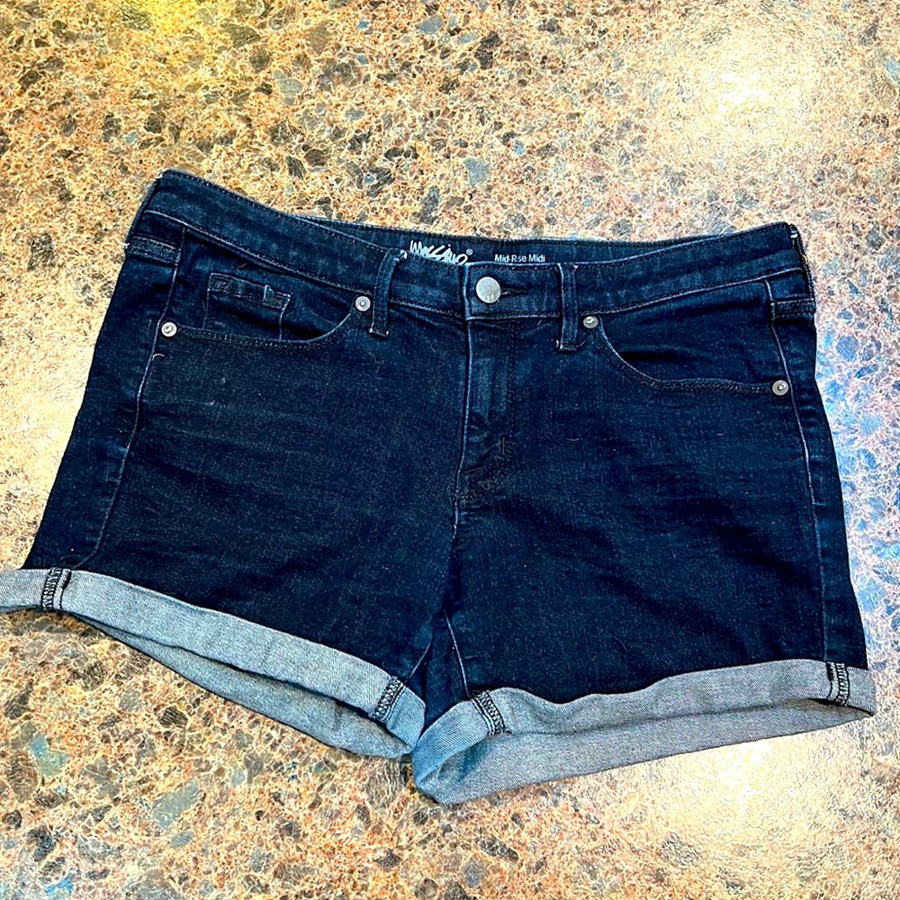 Mossimo Denim Shorts size 6
